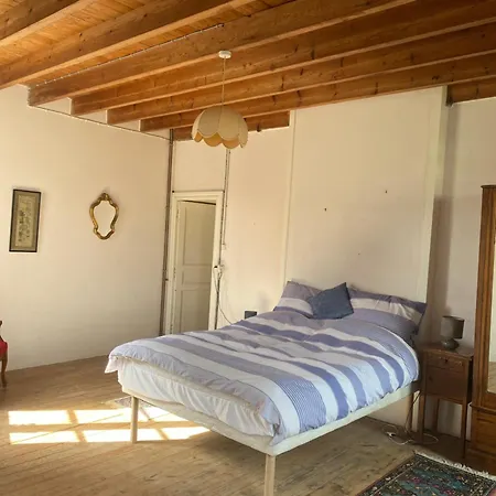 Le Bourg Casa de Férias Picauville